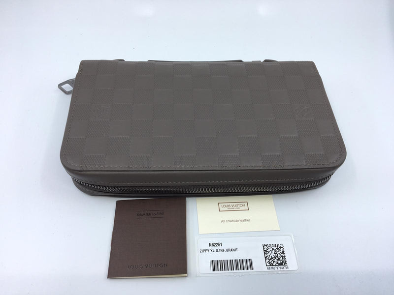 Shop Louis Vuitton DAMIER INFINI Zippy xl wallet (N61254) by Sincerity_m639