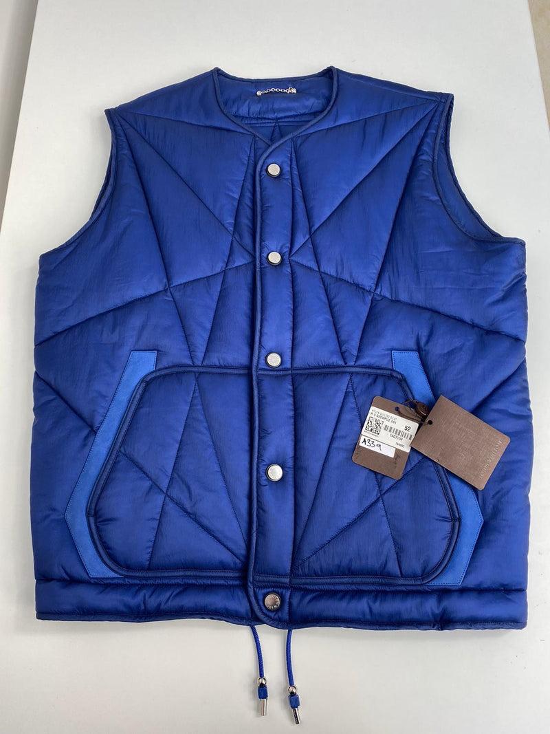 Louis Vuitton Men's Blue Nylon Quilted Gilet Vest – Luxuria & Co.