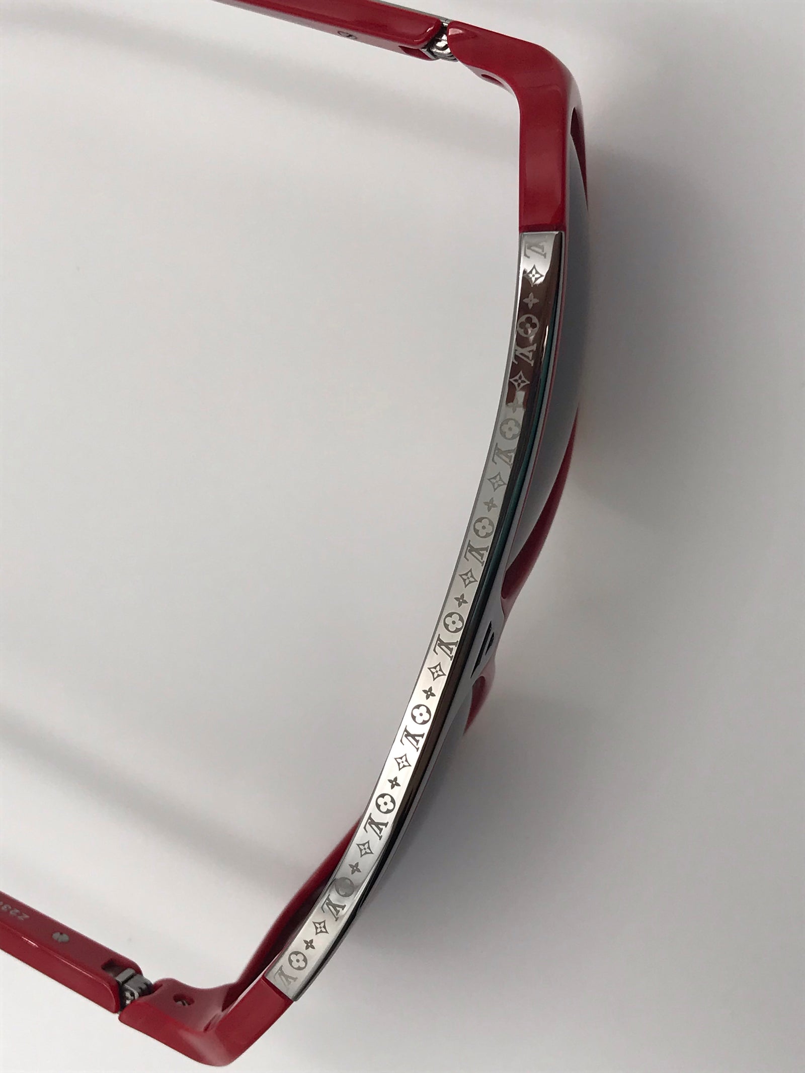 Louis Vuitton Men's Red Evidence W Sunglasses Z2319W