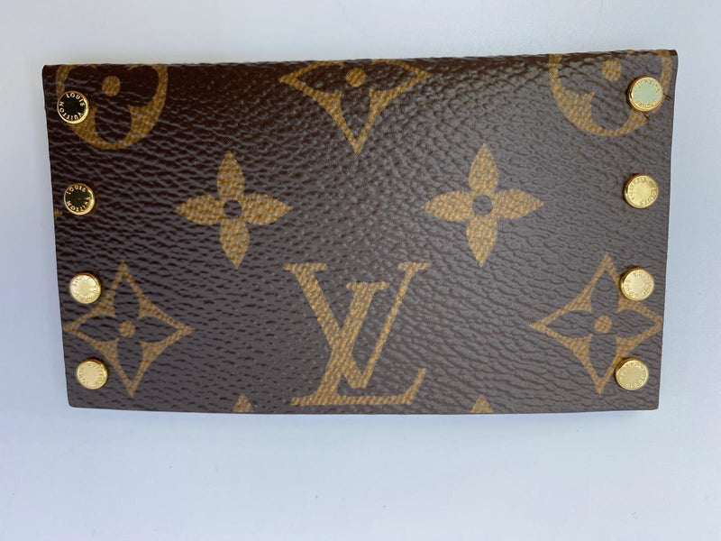 Louis Vuitton Blooming Bracelet Monogram Brown in Coated Canvas