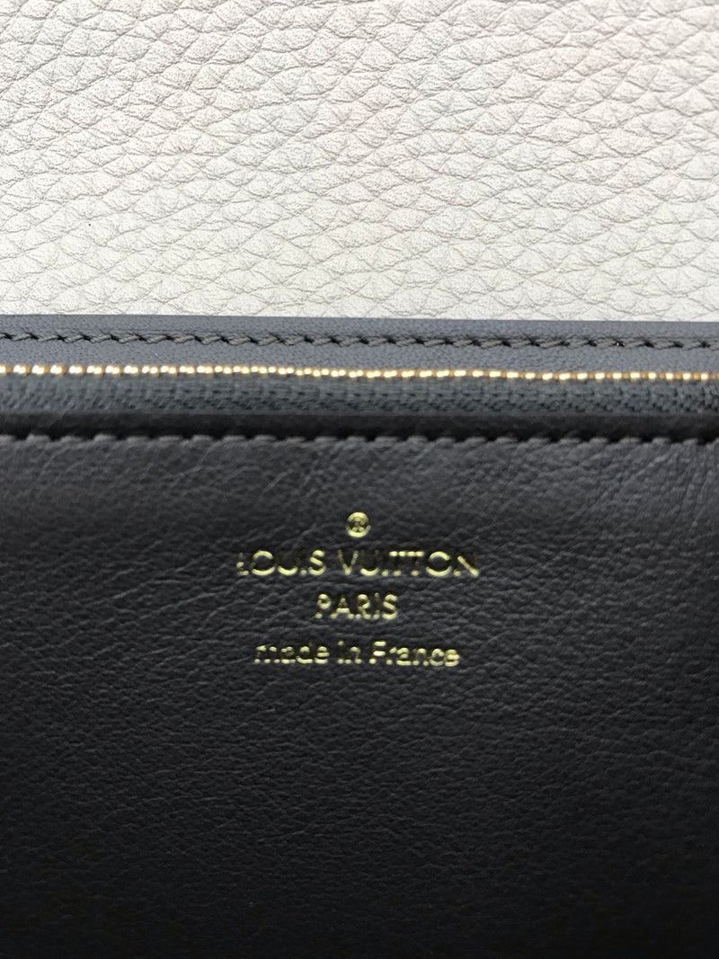 Louis Vuitton Capucines Wallet Galet - Luxuria & Co.