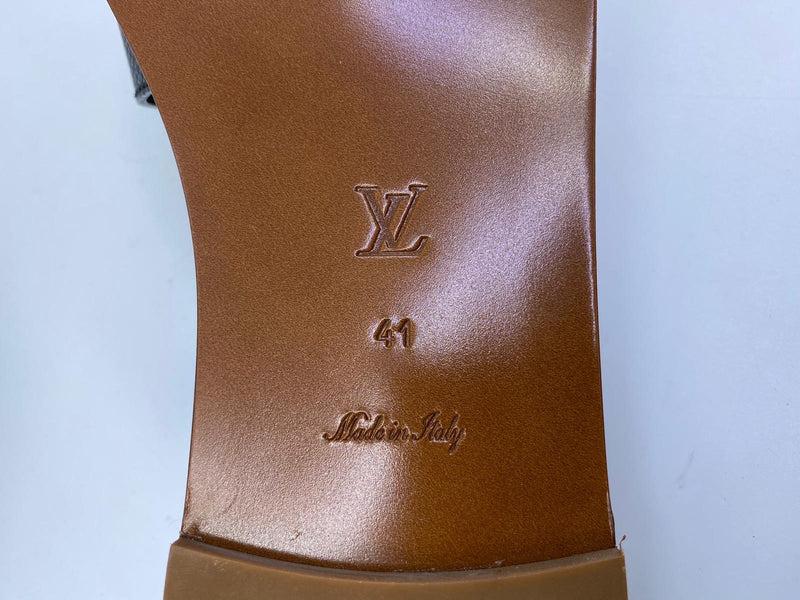 Louis Vuitton Lock It Flat Mule Black For Women - Clothingta