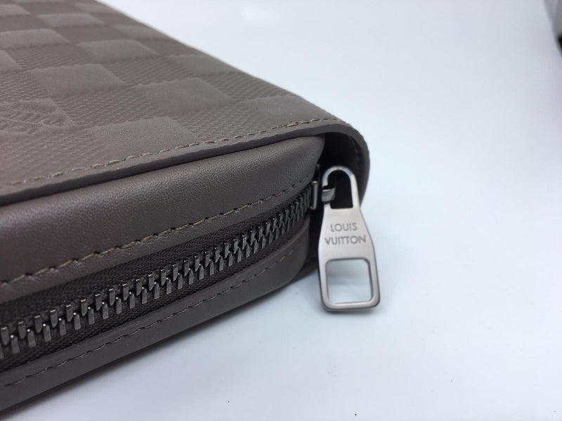 Shop Louis Vuitton DAMIER INFINI Zippy xl wallet (N61254) by Sincerity_m639