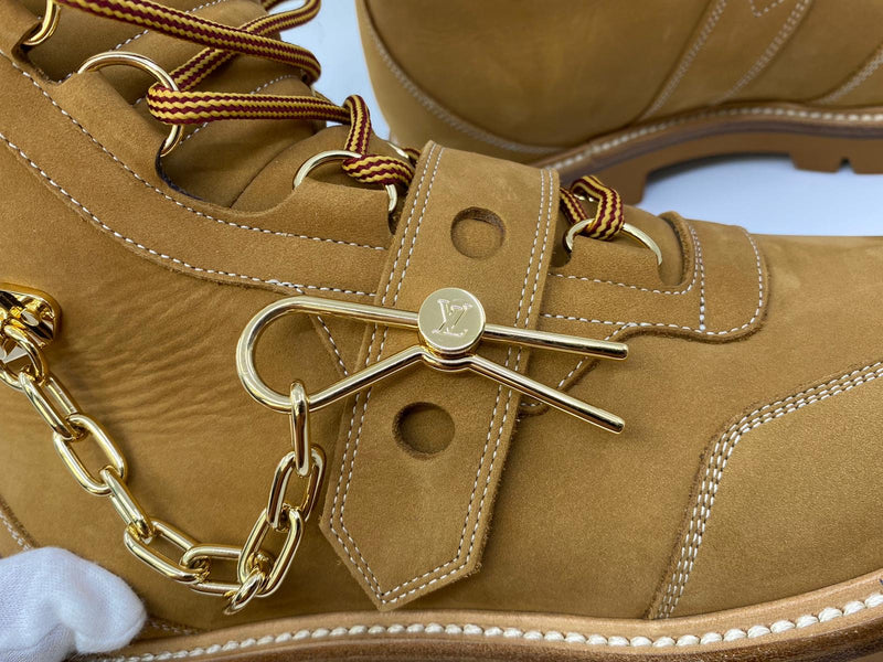 Louis Vuitton Men's Beige Suede LV Creeper Ankle Boot