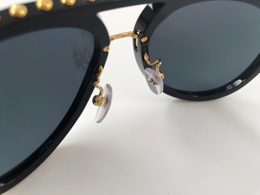 Louis Vuitton Women's Black Serpico Sunglasses Z2357W – Luxuria & Co.