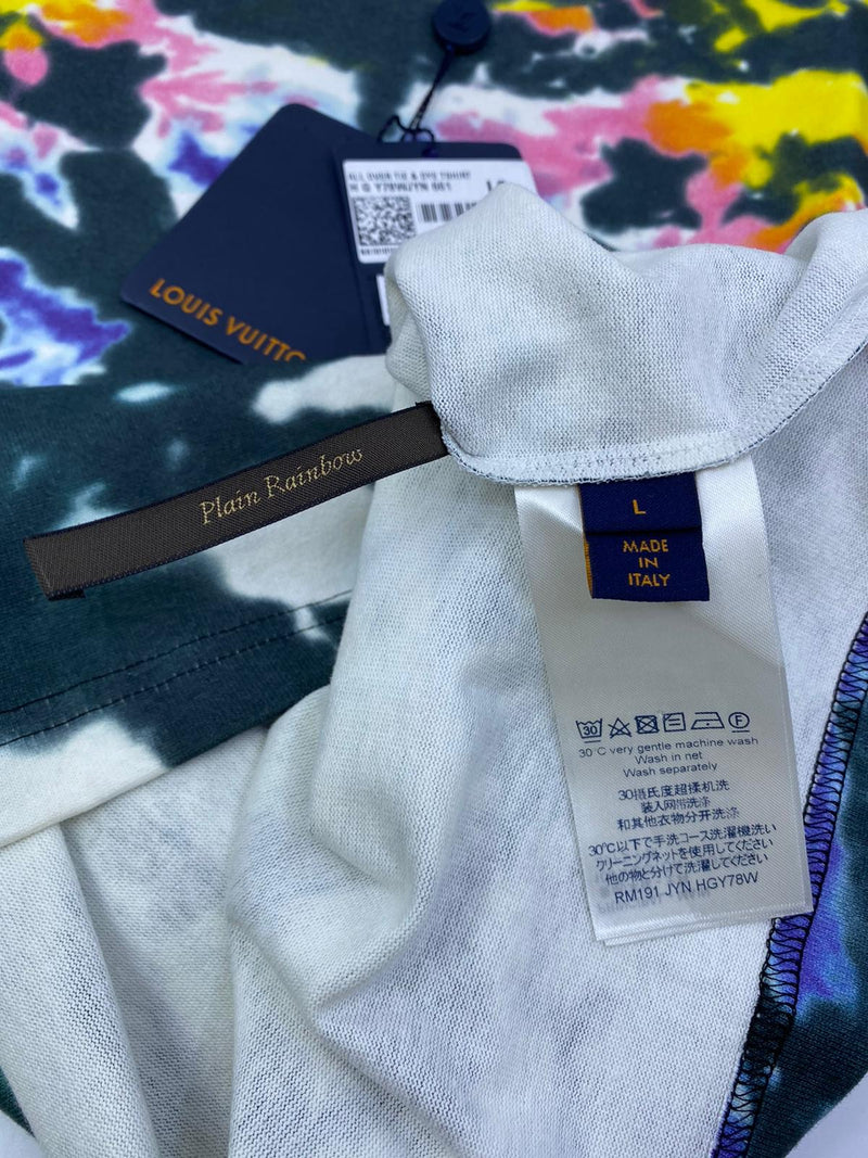 Louis Vuitton Men's Multicolor Cotton All Over Tie & Die T-Shirt – Luxuria  & Co.