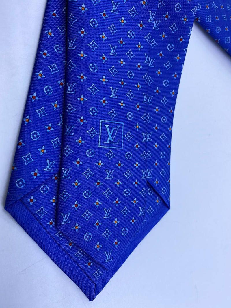 Louis Vuitton Mens Blue Monogram Silk All Over Logo Classic Neck Tie OS NEW