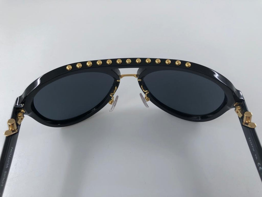 Louis Vuitton Women's Black Serpico Sunglasses Z2357W – Luxuria & Co.