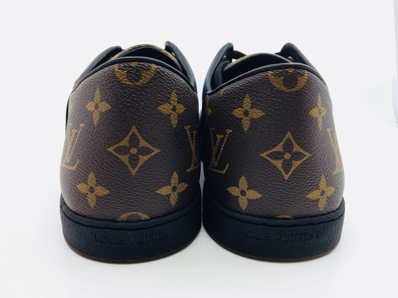 Line-Up Sneaker - Luxuria & Co.