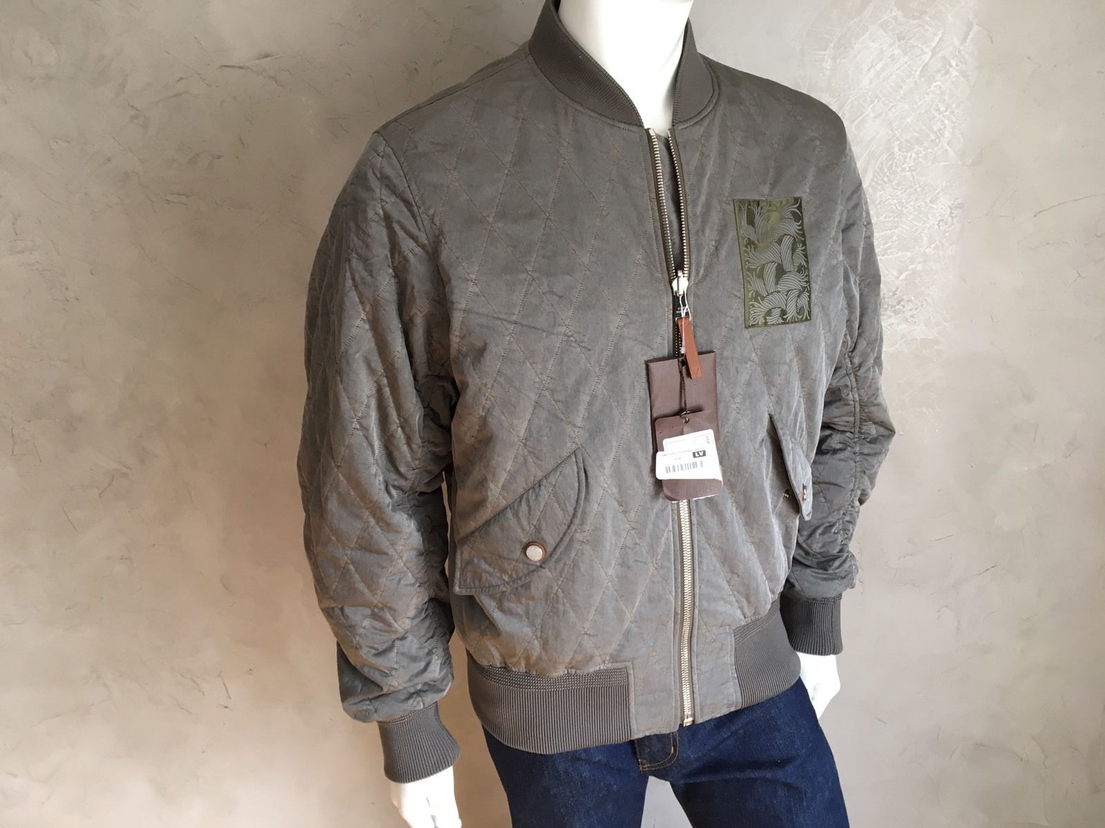 LOUIS VUITTON グレー モノグラムジャケット サイズ38 楽天市場】ルイヴィトン 長財布(ラウンドファスナー) Louis Vuitton